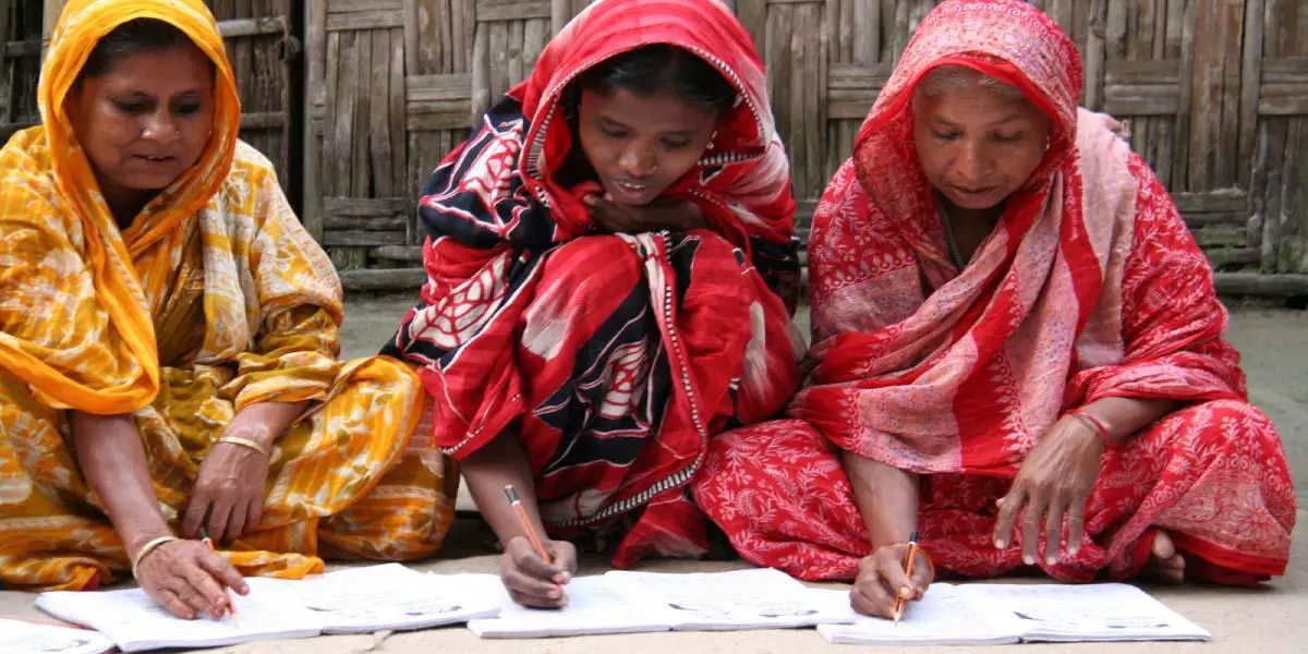 Illiteracy বিষয়ক Paragraph লিখন, ১৮তম পর্ব, এইচএসসি ইংরেজি ২য় পত্র